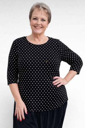 PL.609-Musta-valkonen  pusero "Gyane"