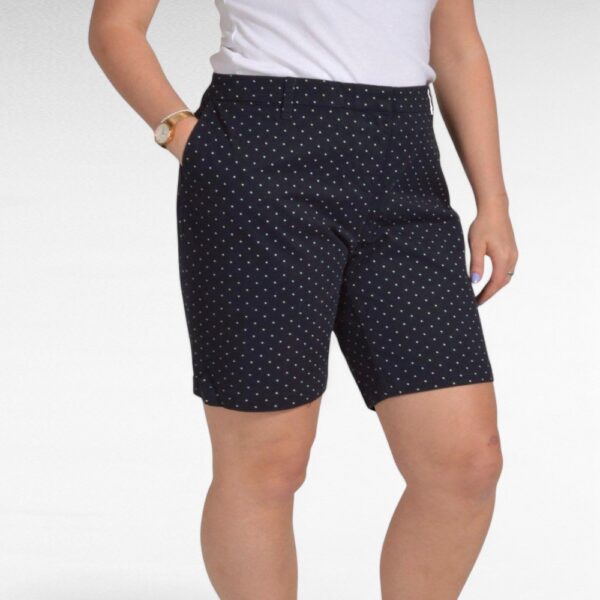 PY.132-  Laivastonsiniset shortsit "Tommy Hilfiger"