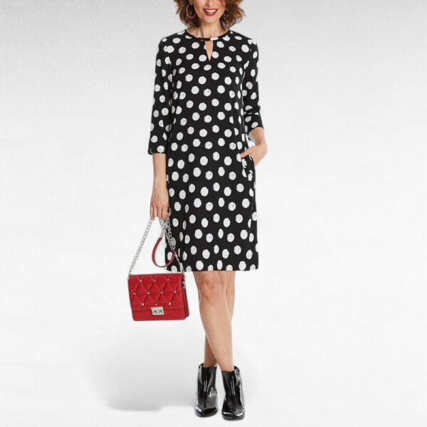 KL.678-Pilkullinen mekko "Aune"