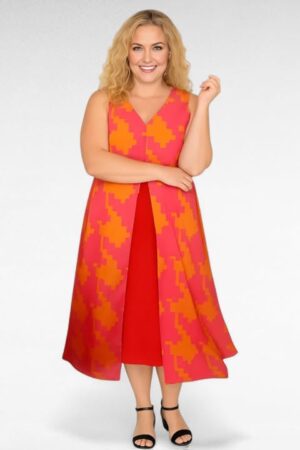 KL.597- Kaksikerroksinen  vaaleapunainen hihaton mekko "Evans"