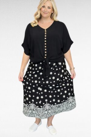 SE.071 -Mustavalkoinen kukka-hame