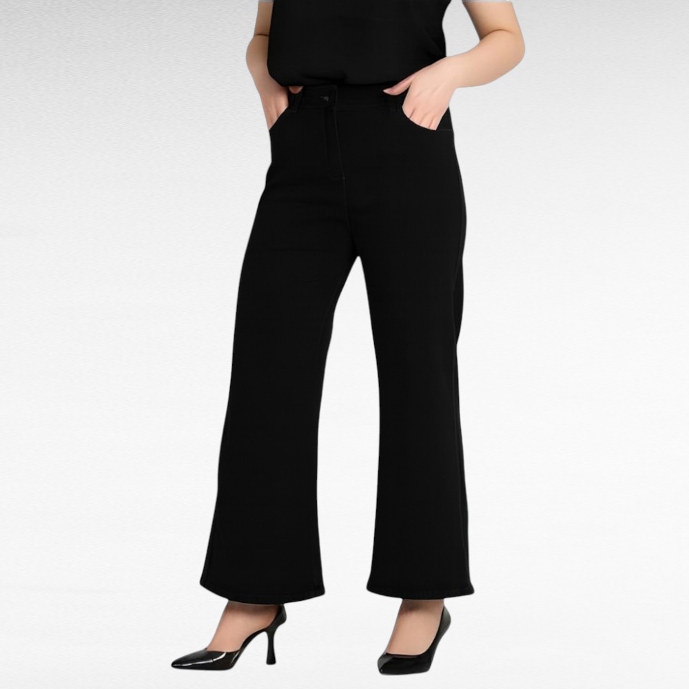 PY.550- Mustat leveälahkeiset  puuvillafarkut